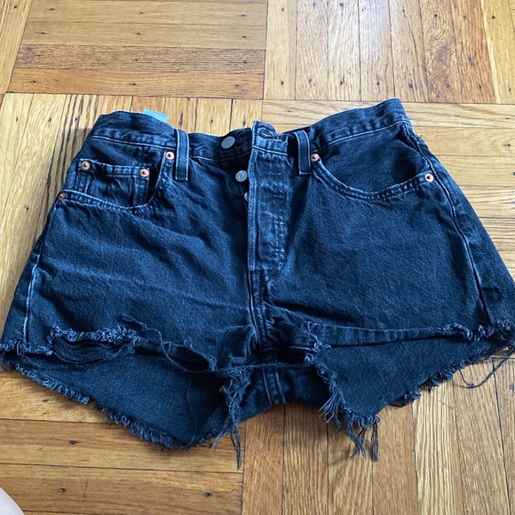 Levi’s 501 black denim short size 27 - Picture 2 of 6